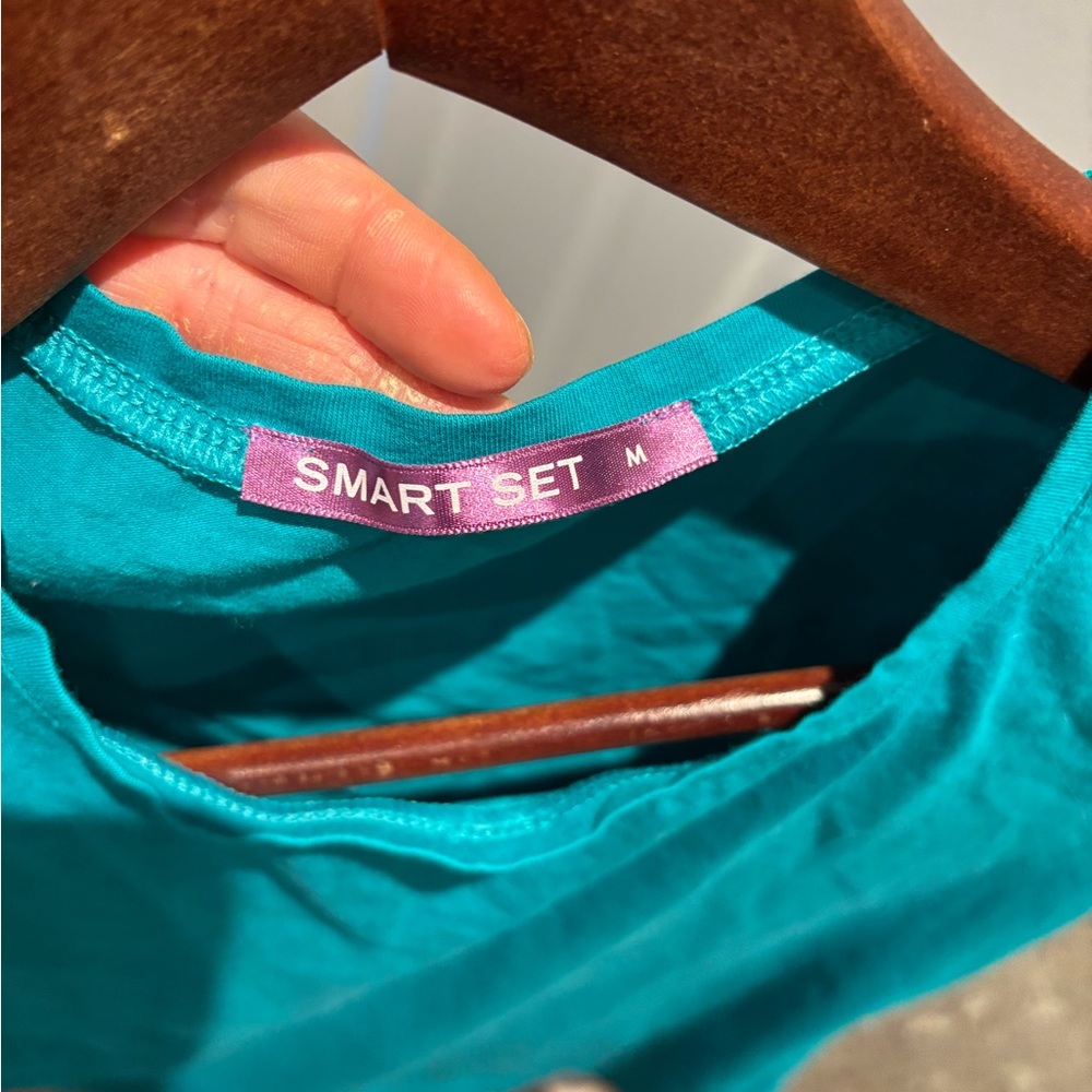 SMART SET basic tee - Picture 3 of 4
